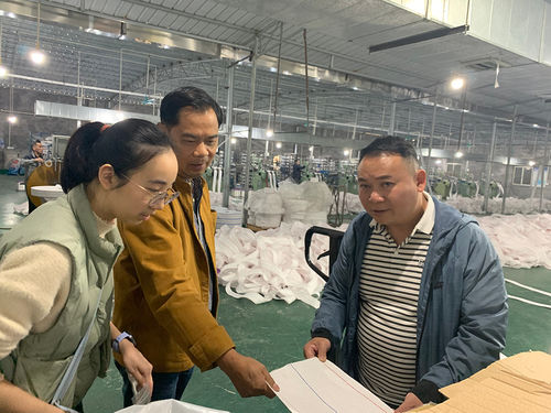 Neueste Unternehmensnachrichten über Ein Kunde aus Thailand besucht unsere Fabrik zum ersten Mal