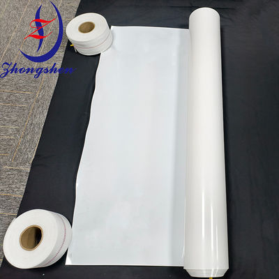 Bon prix 1.5 mm épaisseur ceintures de fumier de volaille en PP pour éliminer le fumier des élevages de poulets en ligne