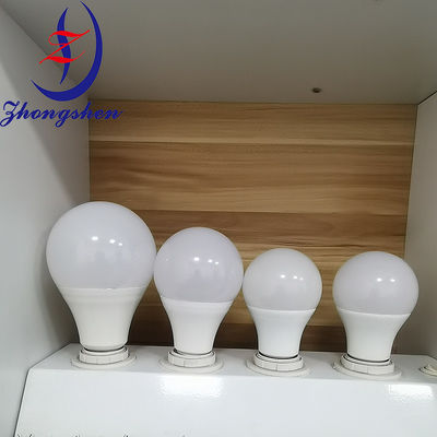 Harga yang bagus IP67 Waterproof Poultry LED Bulb Dustproof 90+ LM/W Untuk Peternakan Ayam on line