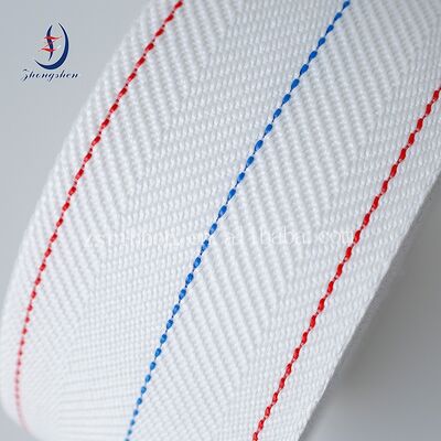 Goede prijs Polypropyleen eiertransportband met een dikte van 1,1-1,3 MM en aangepaste lengte voor pluimveebedrijven online