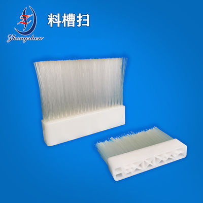 Bom preço Ferramentas de limpeza de gaiolas de frango escova de nylon para criação de aves de capoeira on-line